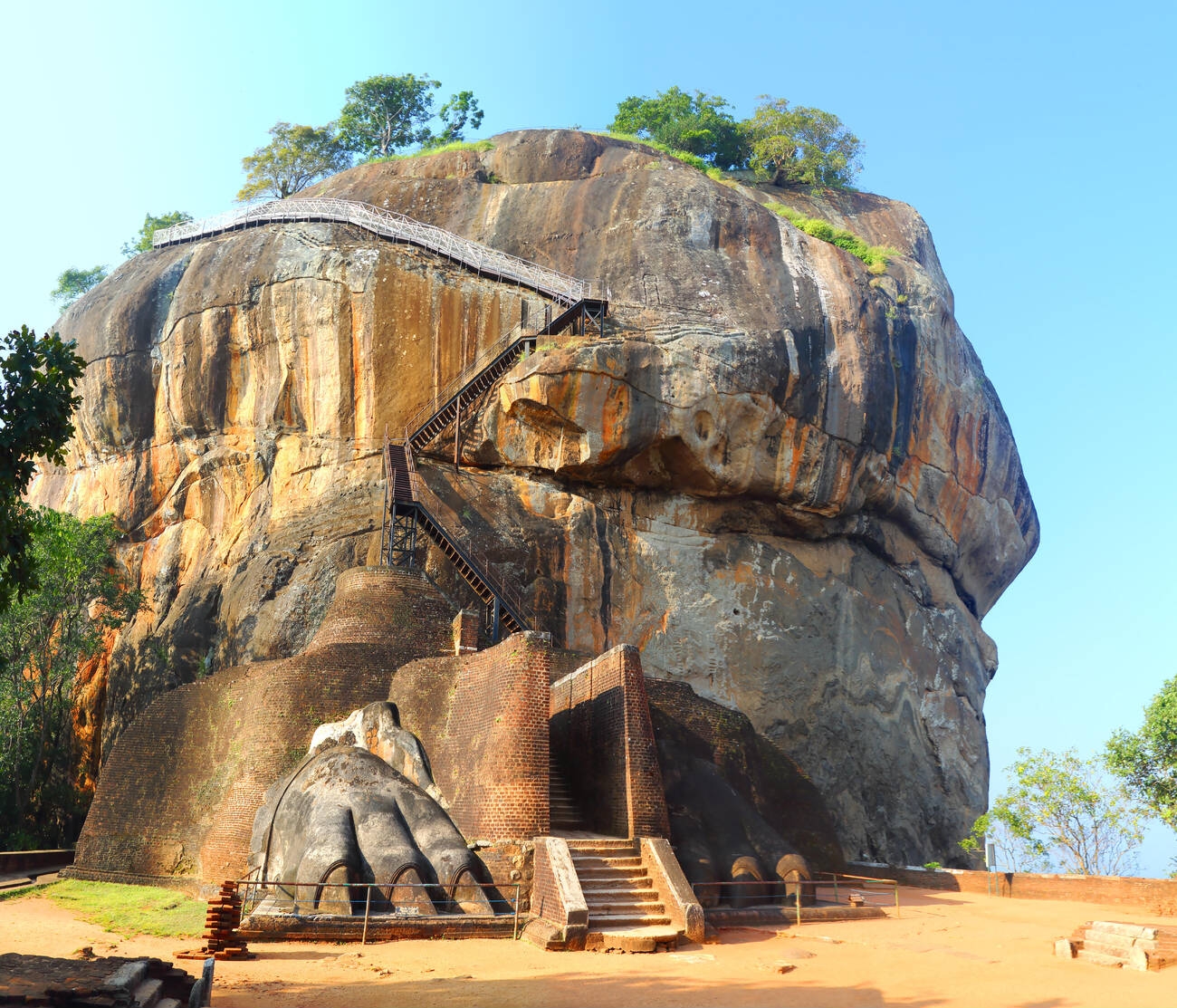Scenic Wonders of Ceylon 4